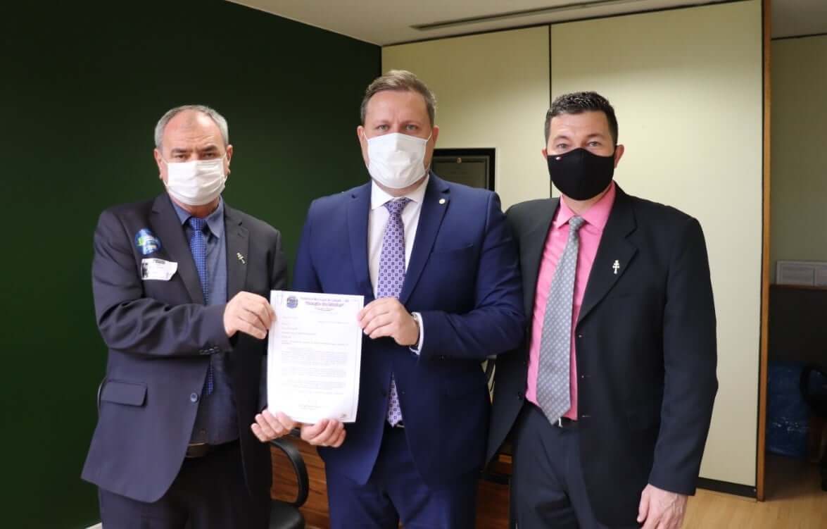 DEPUTADO FEDERAL COVATTI FILHO GARANTE RECURSO PARA COMPRA DE NOVA AMBULÂNCIA PARA CAIBATÉ
