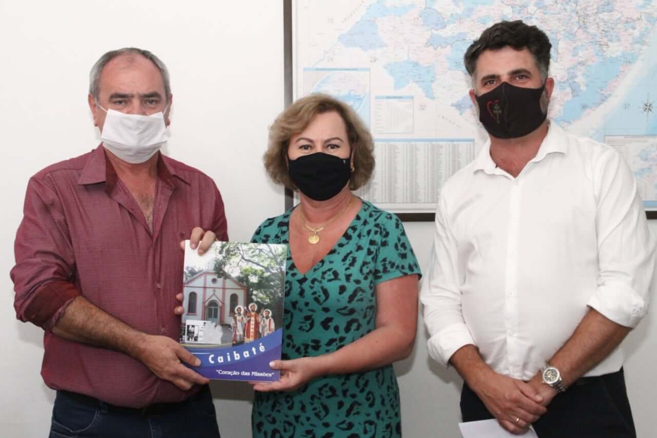 PREFEITO E VICE PEDEM APOIO À SECRETÁRIA SILVANA COVATTI PARA AMENIZAR PROBLEMAS CAUSADOS PELA ESTIAGEM