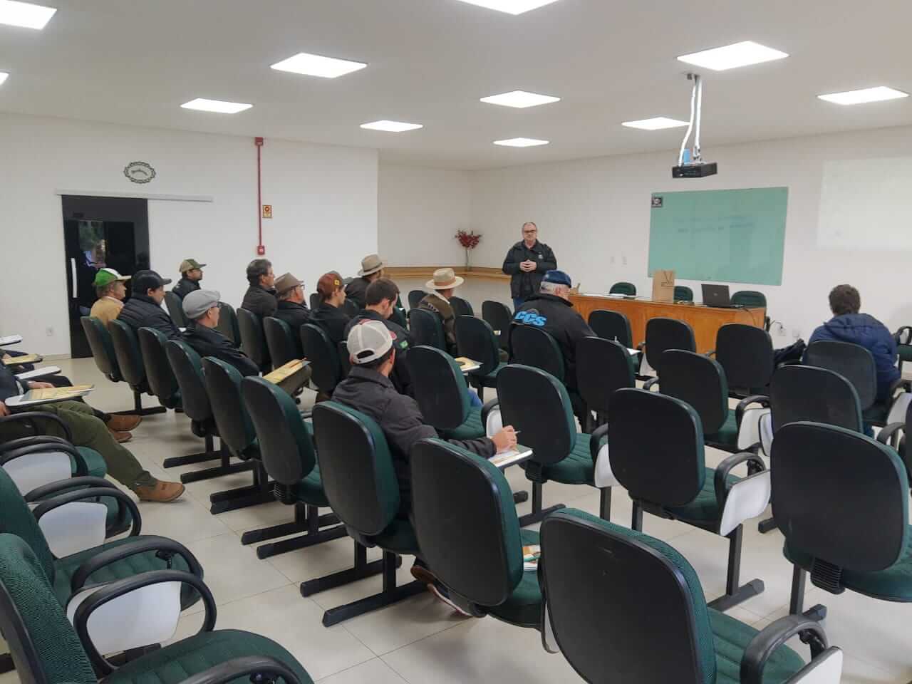 CURSO DE BOAS PRÁTICAS AGRÍCOLAS PARA APLICAÇÃO DE DEFENSIVOS 