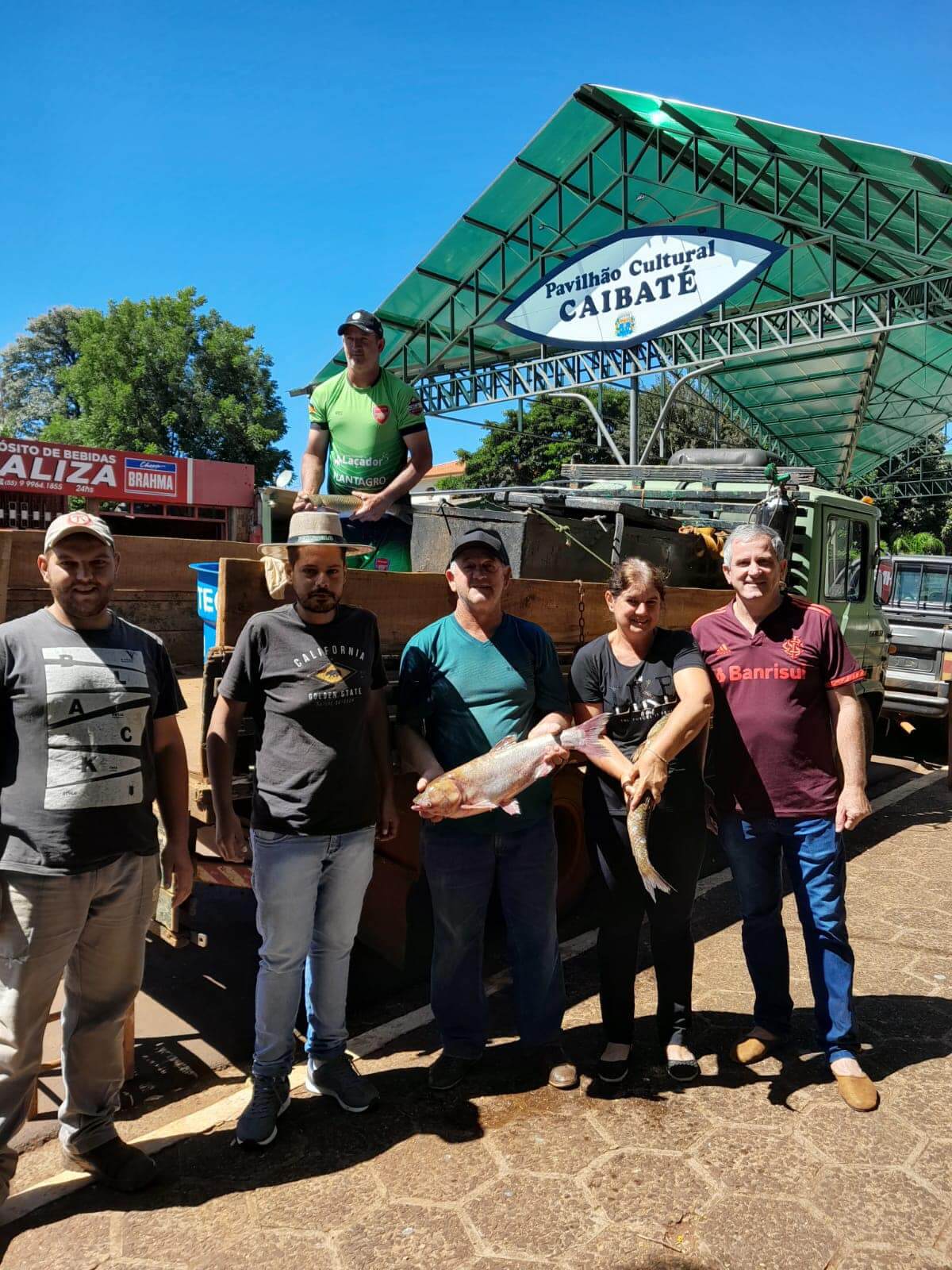 FEIRA DO PEIXE SUPEROU EXPECTATIVAS: MAIS DE 500 KG FORAM COMERCIALIZADOS 