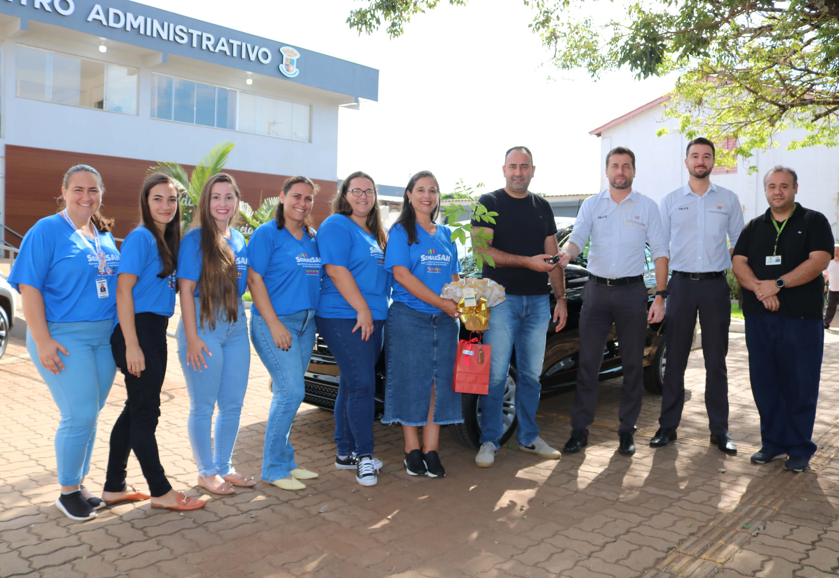 Prefeitura de Santo Antônio das Missões adquire veículo 0 km para a Assistência Social