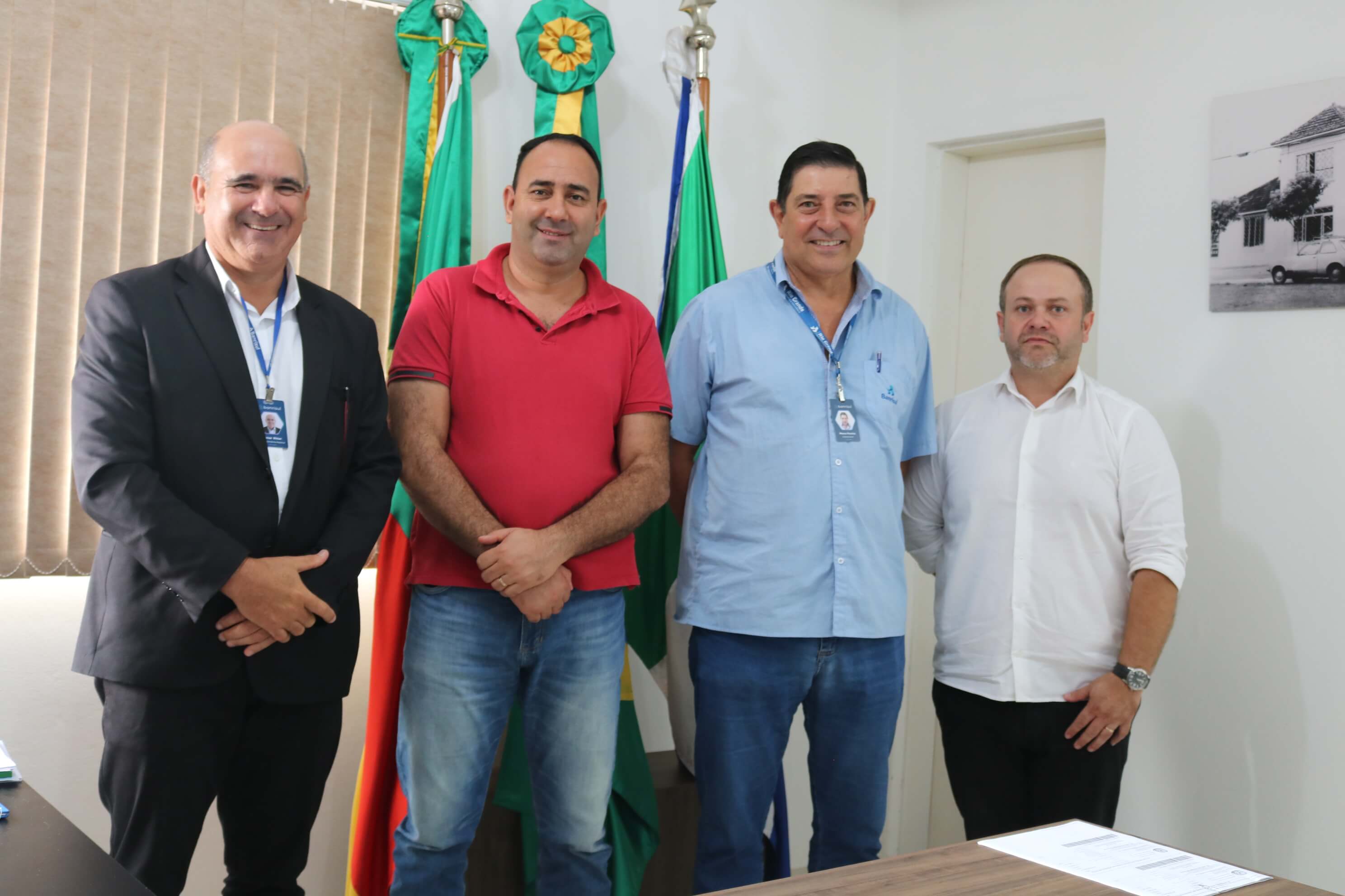 Visita de cortesia ao prefeito Felisberto Ferreira pelo Banrisul