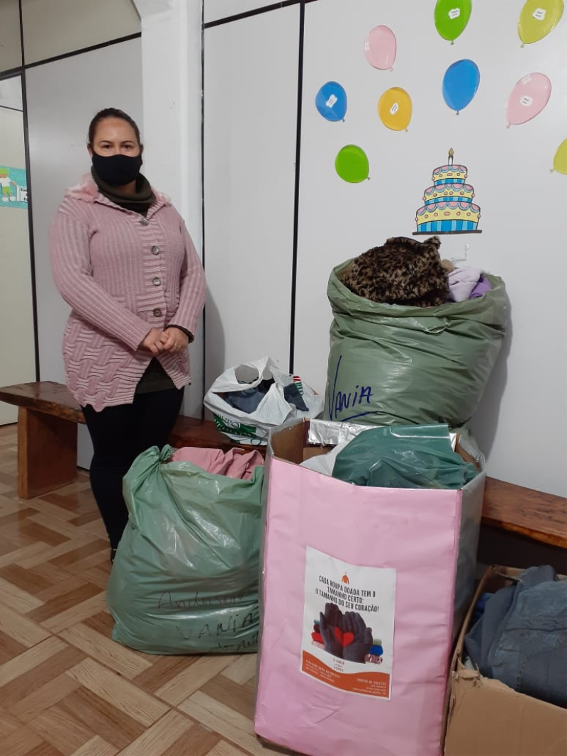 Assistência Social recebe a doação de agasalhos 