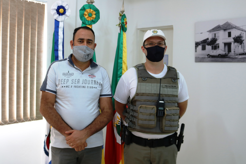 Prefeito Felisberto Ferreira recebe visita do comandante da Brigada Militar 