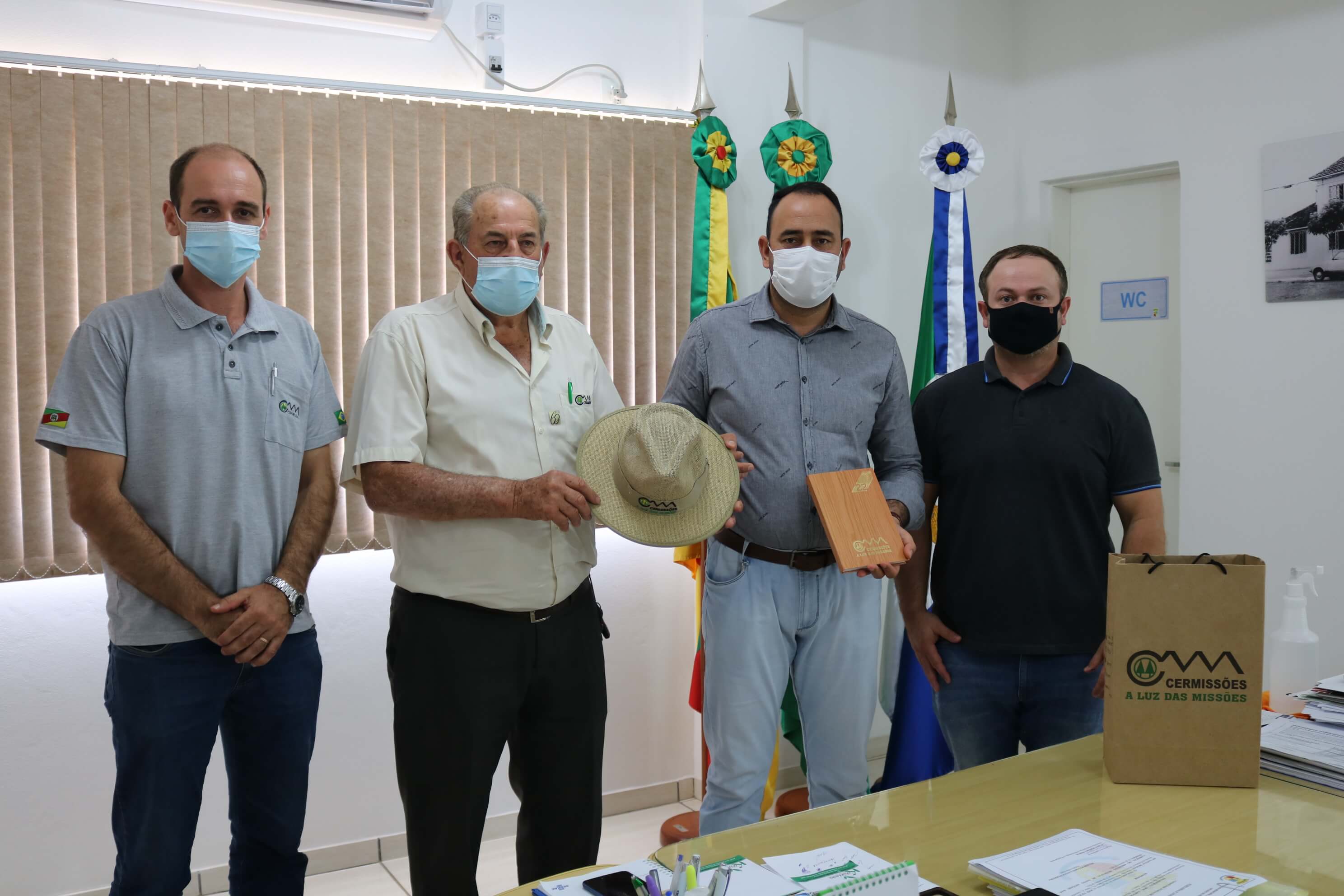 Prefeito recebe visita do vice-presidente da Cermissões