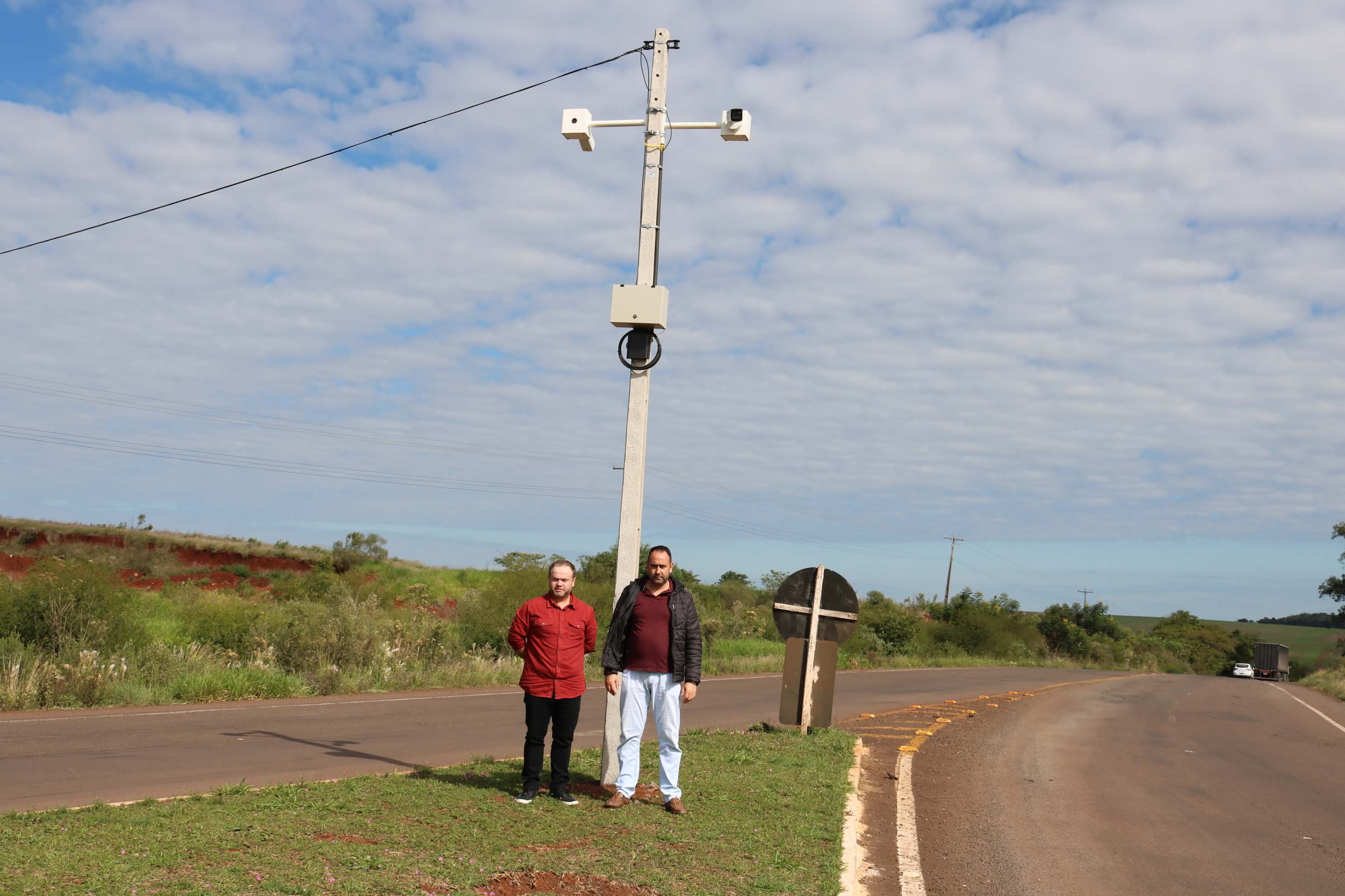 Prefeitura busca melhorar cada vez mais a segurança pública do município com a instalação de 02 câmeras LPR