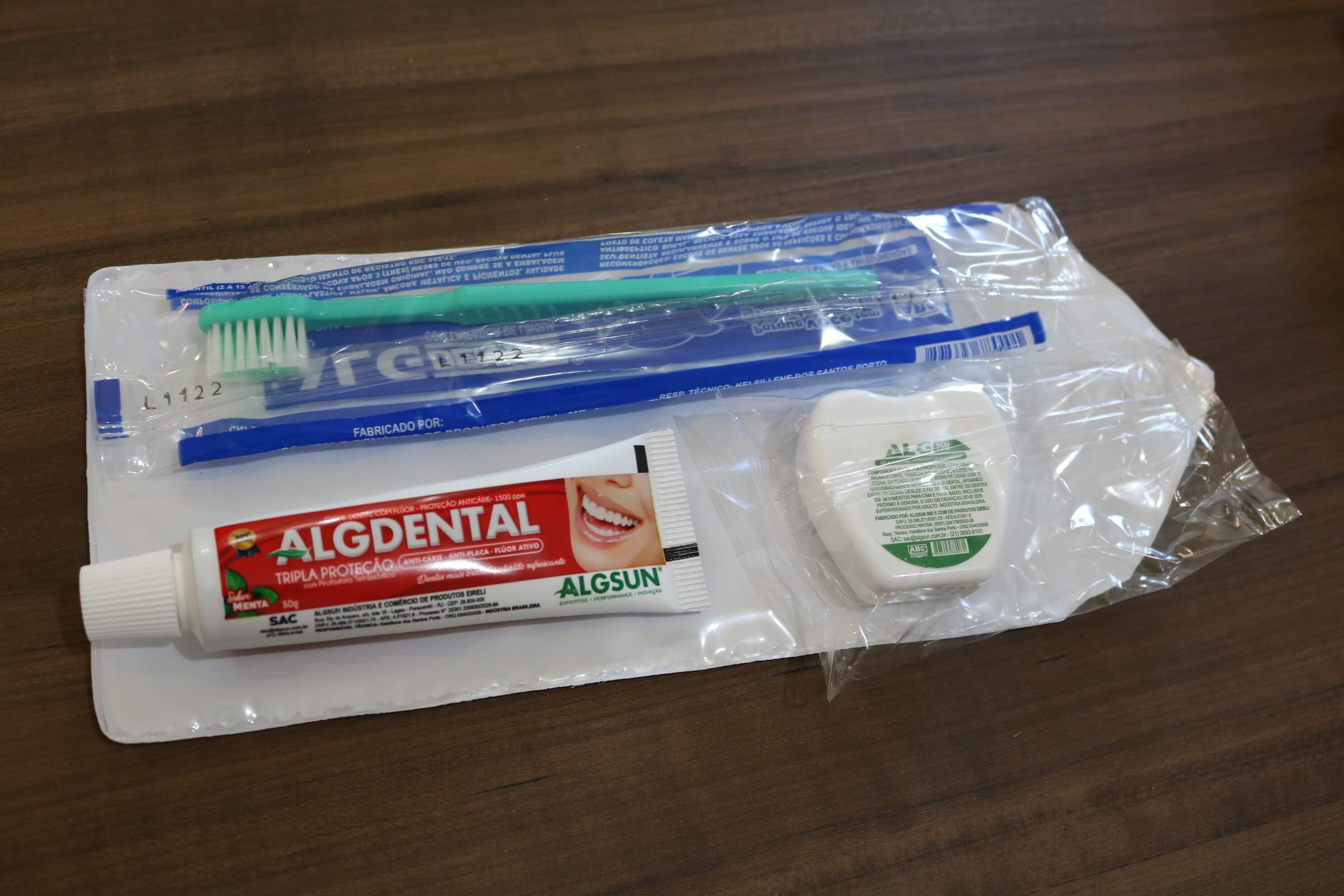 Secretaria Municipal de Saúde recebe 2 mil kits de saúde bucal para distribuição na rede municipal e estadual de ensino