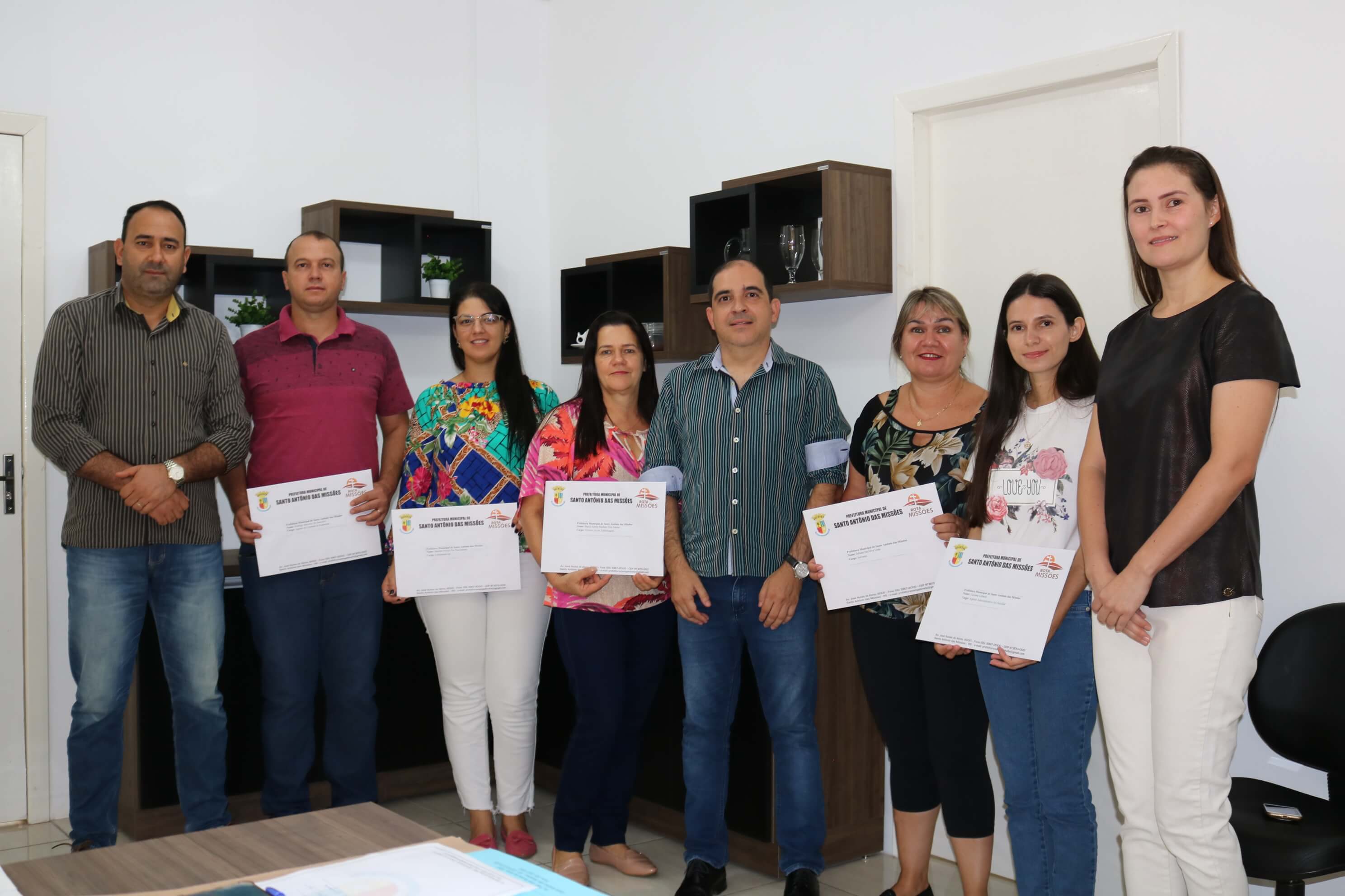 Prefeitura de Santo Antônio das Missões empossa 05 novos aprovados no concurso público 001/2019