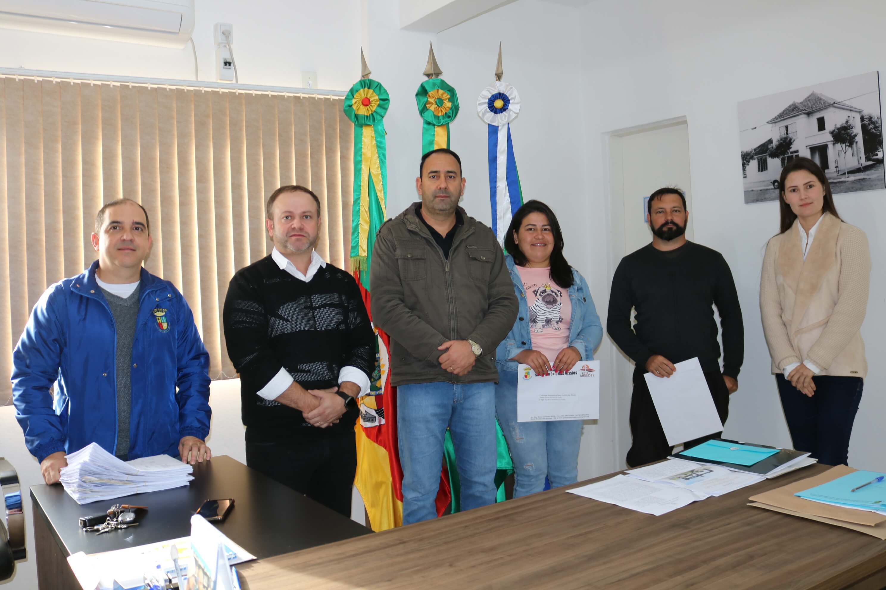 Dois novos servidores são empossados na Prefeitura de Santo Antônio das Missões