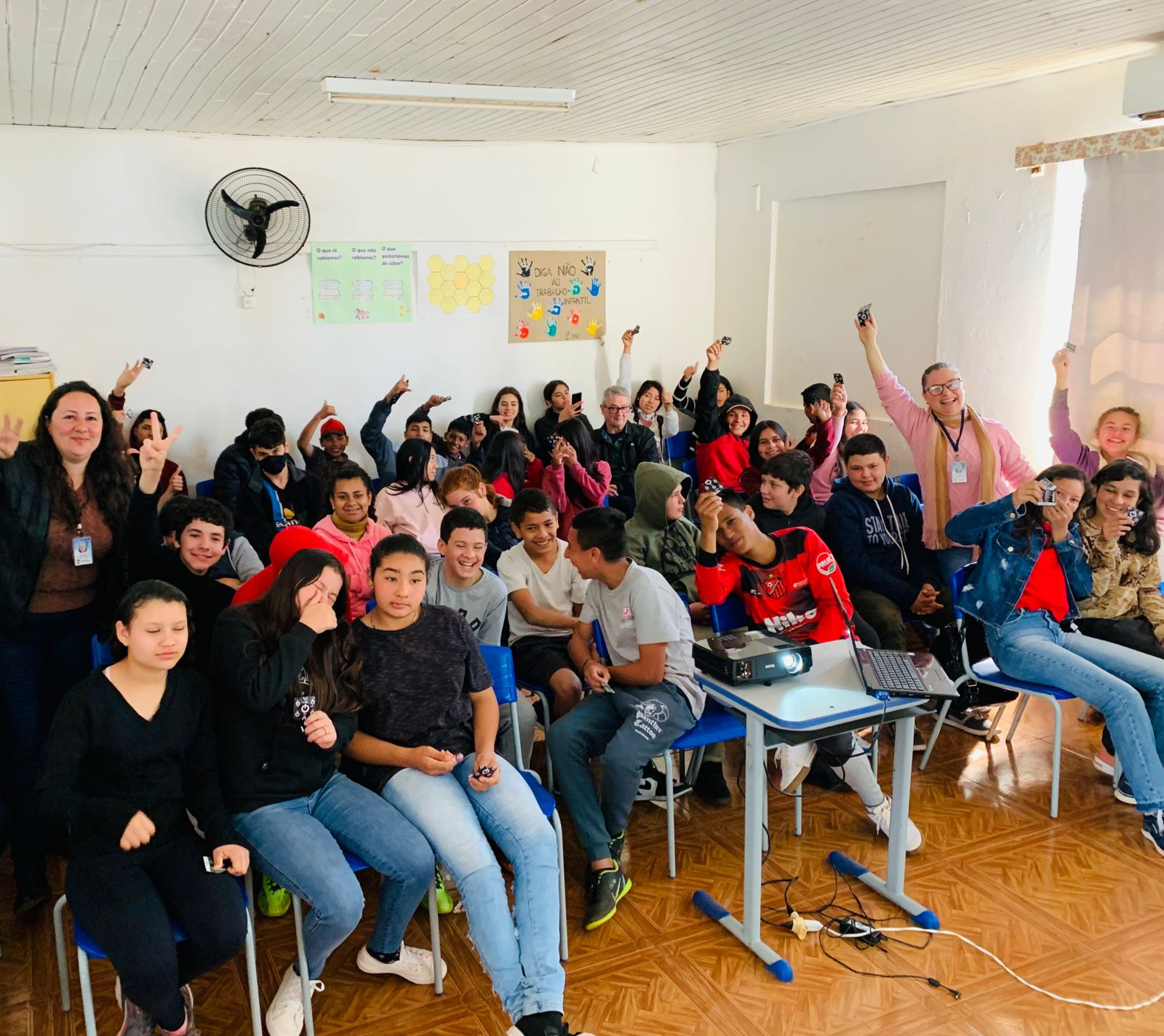 PSE: conversa informativa com alunos da Escola Municipal Evilásio Jacques Ourique