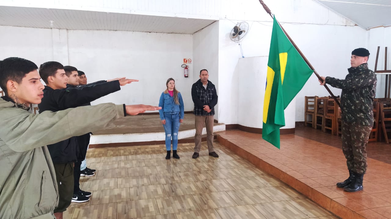 Jovens santo-antonienses se apresentaram na Seleção Geral para o Serviço Militar