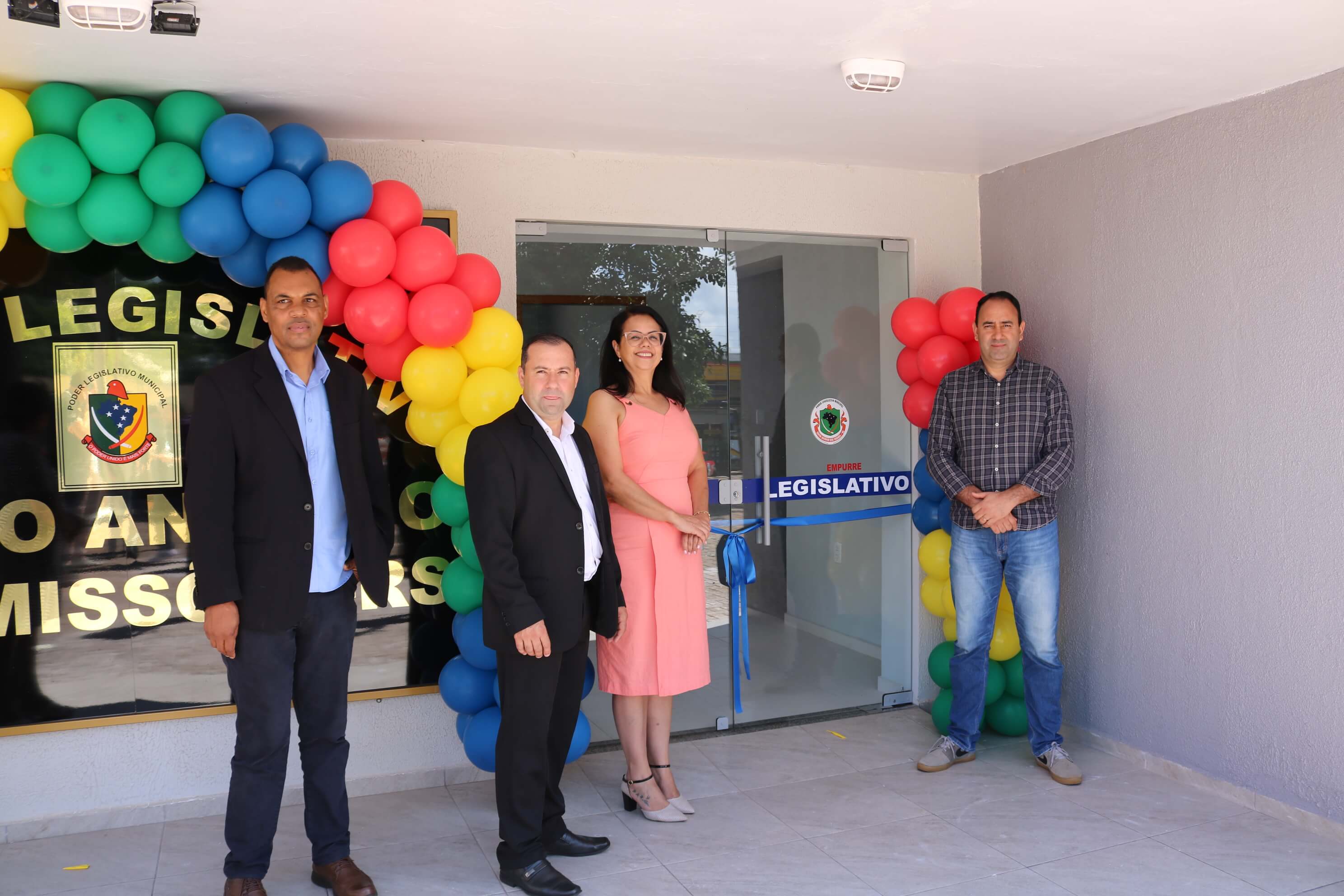 Câmara Municipal de Vereadores é reinaugurada com presença de autoridades