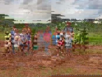 <p>PLANTIO DE MUDAS NO &ldquo;PARQUE DAS NATIVAS&rdquo;</p>