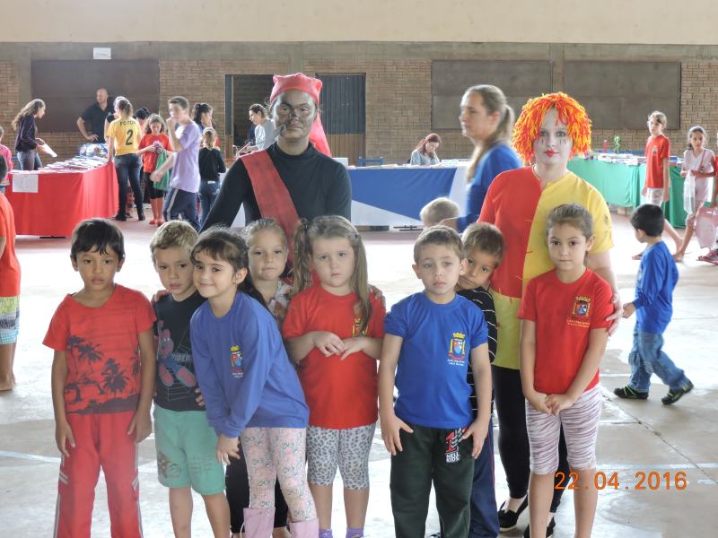 PORTO MAUA REALIZOU FEIRA DO LIVRO