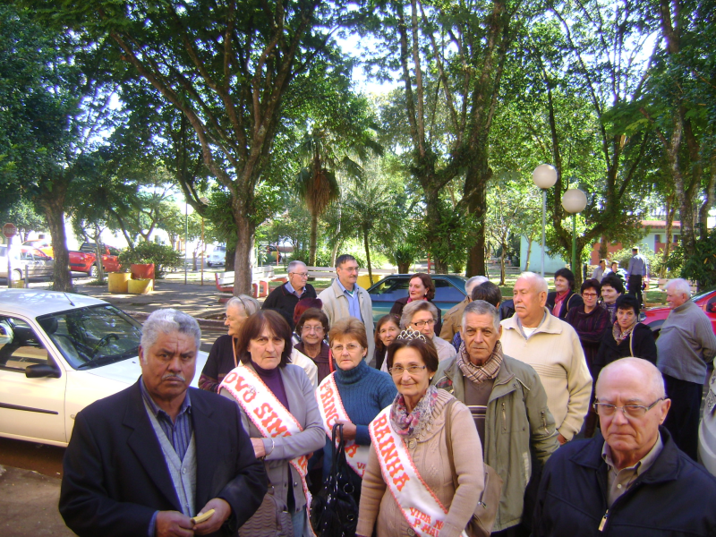 TERCEIRA IDADE DE PORTO MAUA PARTICIPOU DE BAILE REGIONAL EM TUCUNDUVA