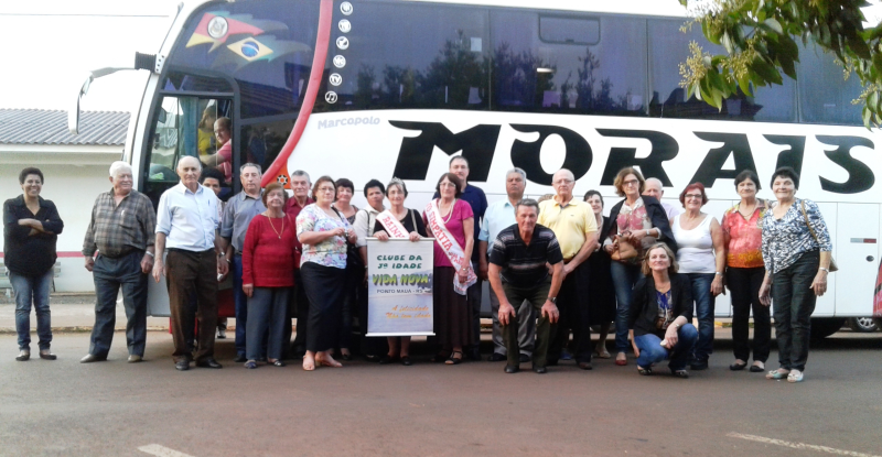 TERCEIRA IDADE DE PORTO MAUA PARTICIPOU DE BAILE REGIONAL EM GIRUÁ