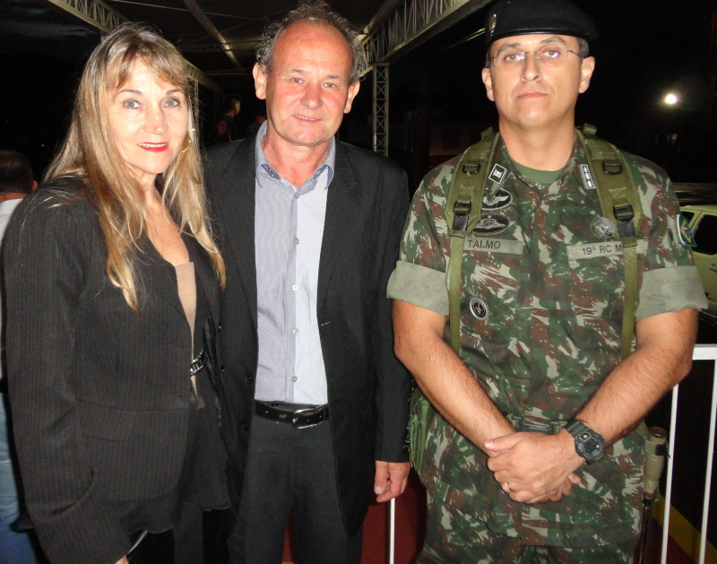 PORTO MAUÁ PRESENTE NA CERIMÔNIA DE TROCA DE COMANDO DO 19º RCMEC DE SANTA 