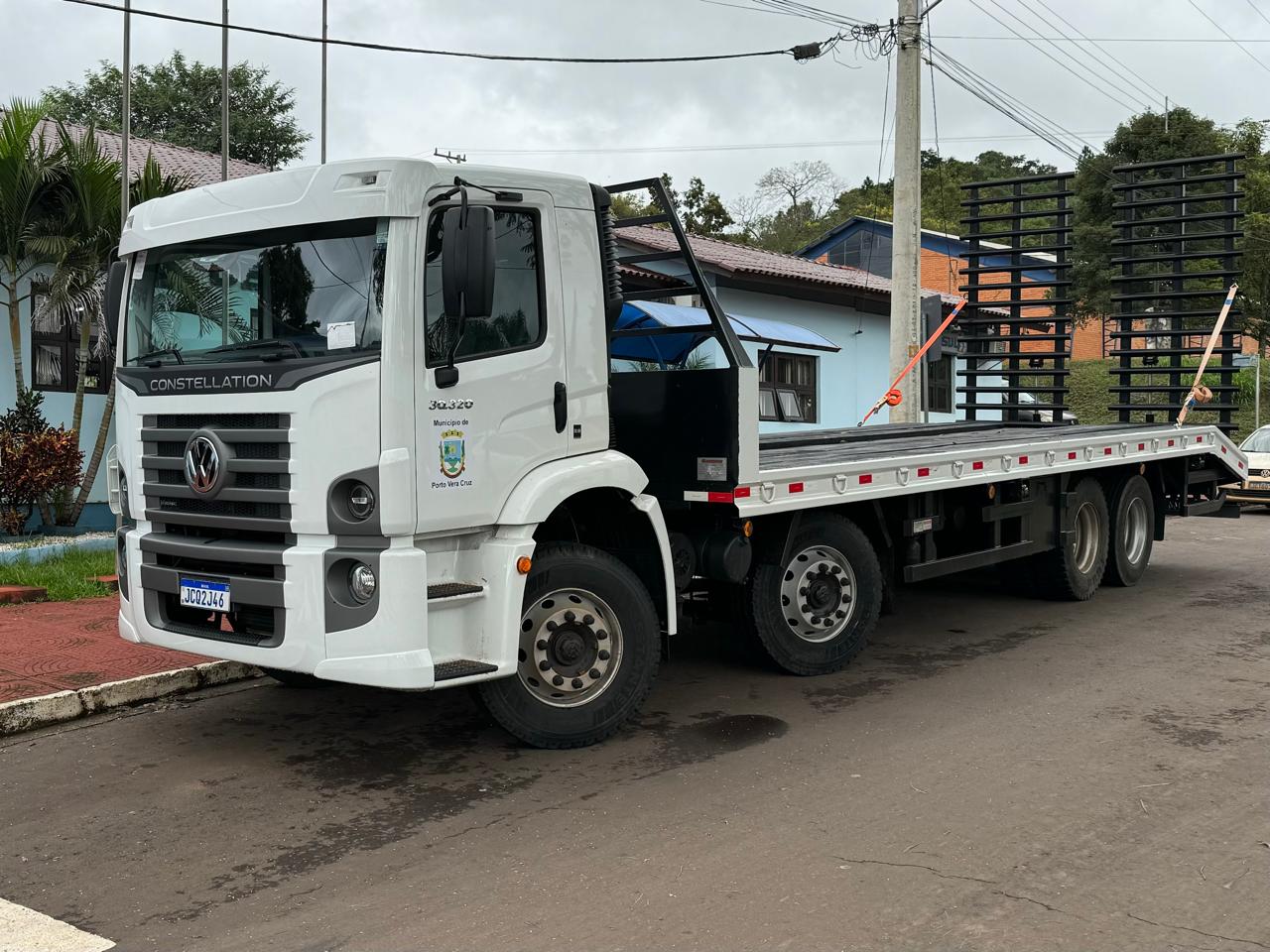 <p><strong>Porto Vera Cruz renova a frota de m&aacute;quinas</strong></p>