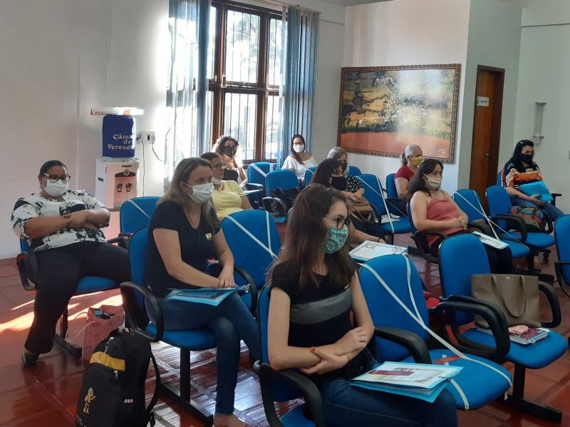 Secretaria de Educação realiza formação para os servidores municipais