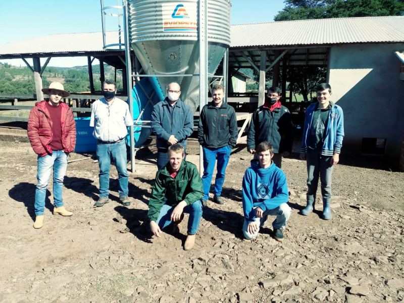 Secretaria de Agricultura promove curso de inseminação artificial e melhoria genética