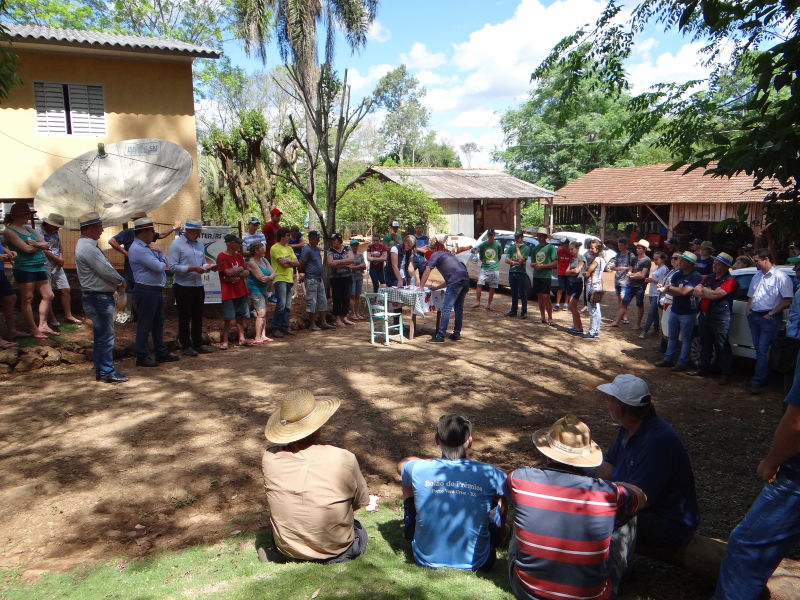 Agricultores de Porto Vera Cruz participam de dia de campo.