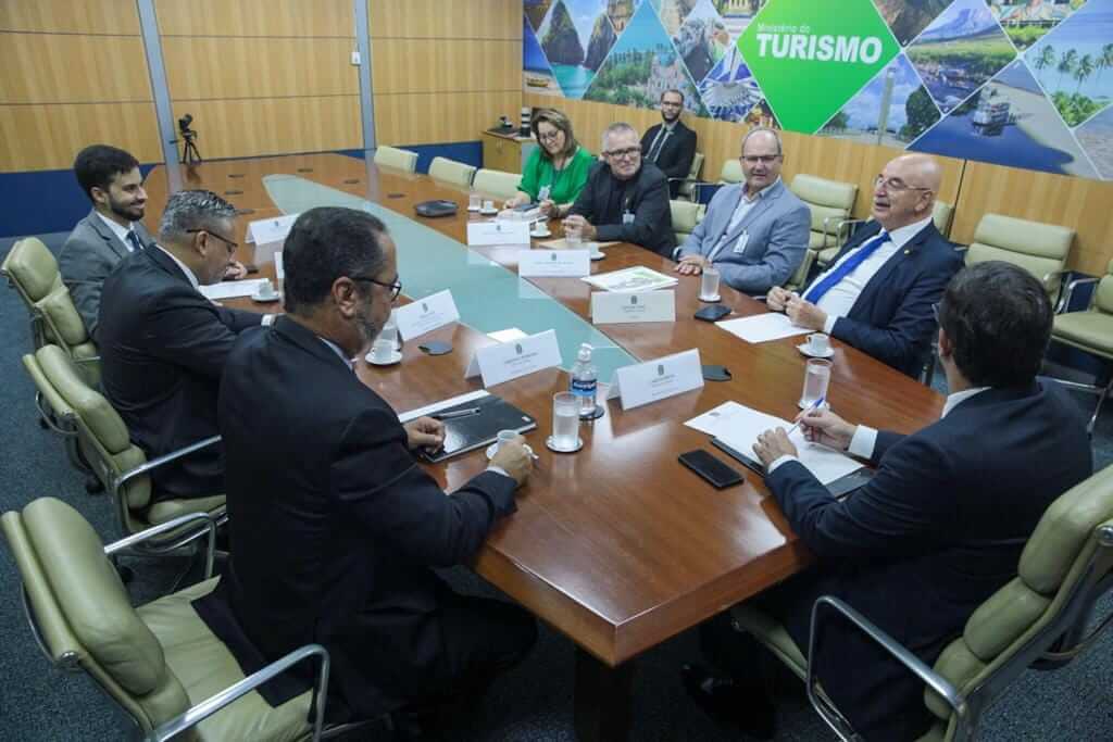 AGENDA NO MINISTÉRIO DO TURISMO