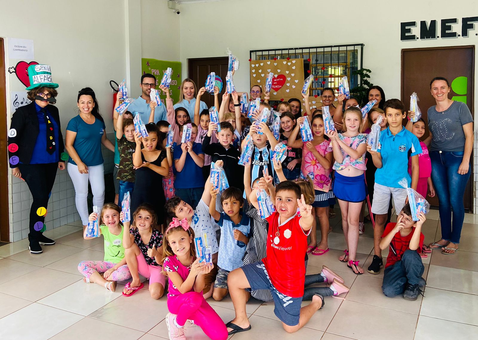 Programa Sorrindo para o Futuro nas Escolas
