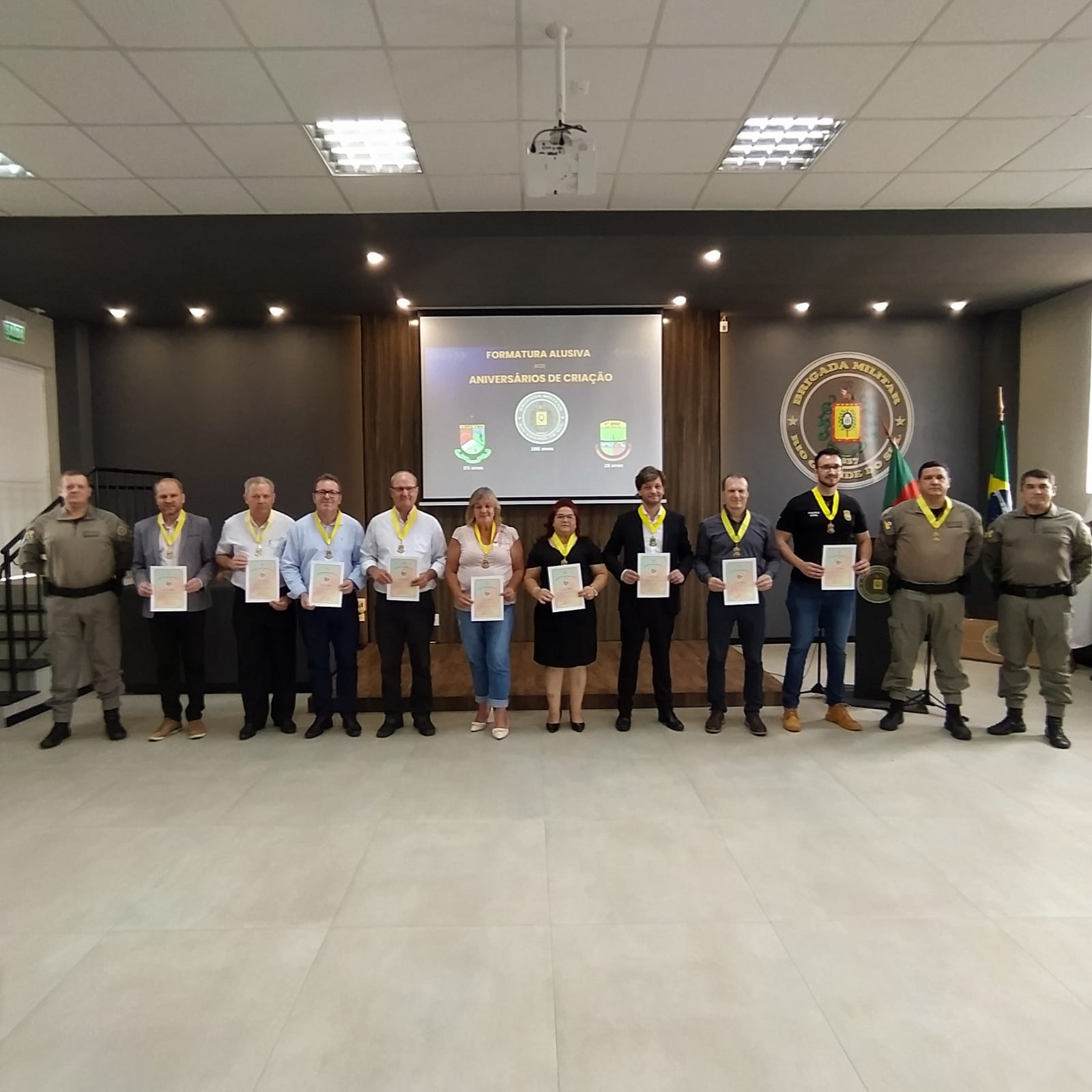Prefeito Municipal recebe honraria da Brigada Militar