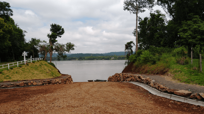 ACESSO PÚBLICO AO RIO URUGUAI - PARQUE DE EVENTOS