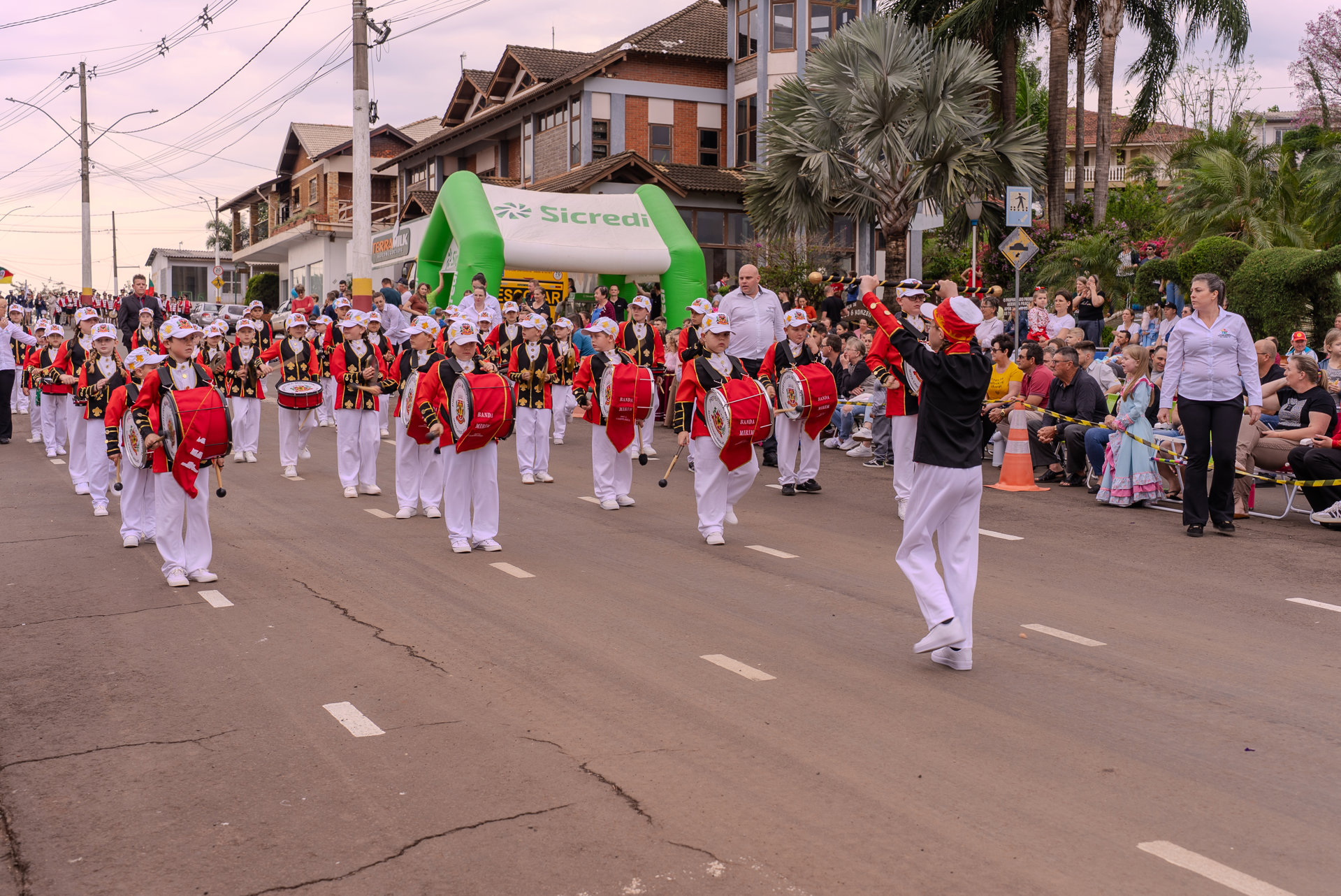 Desfile Cívico-Tradicionalista 20.09.2025