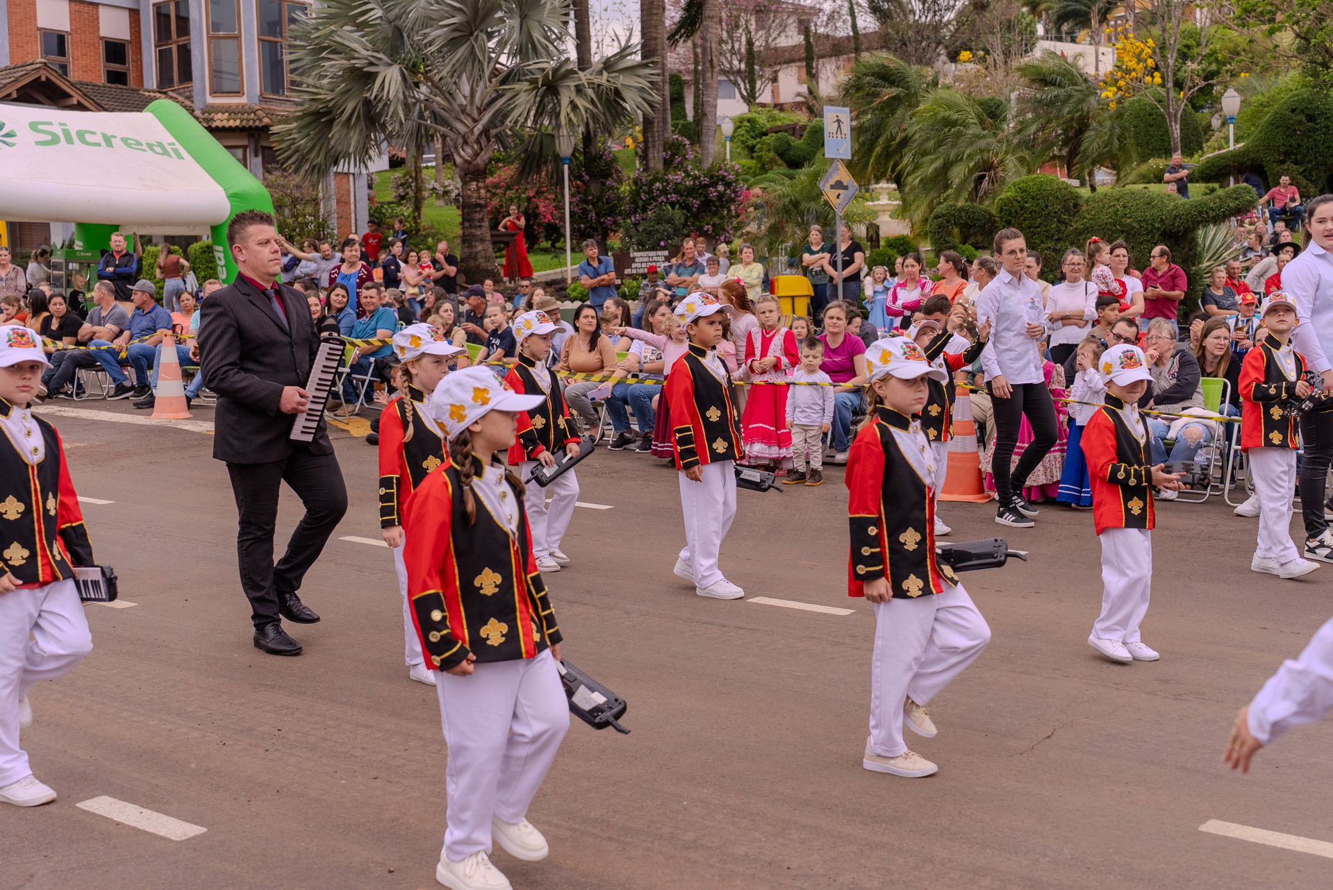 Desfile Cívico-Tradicionalista 20.09.2025