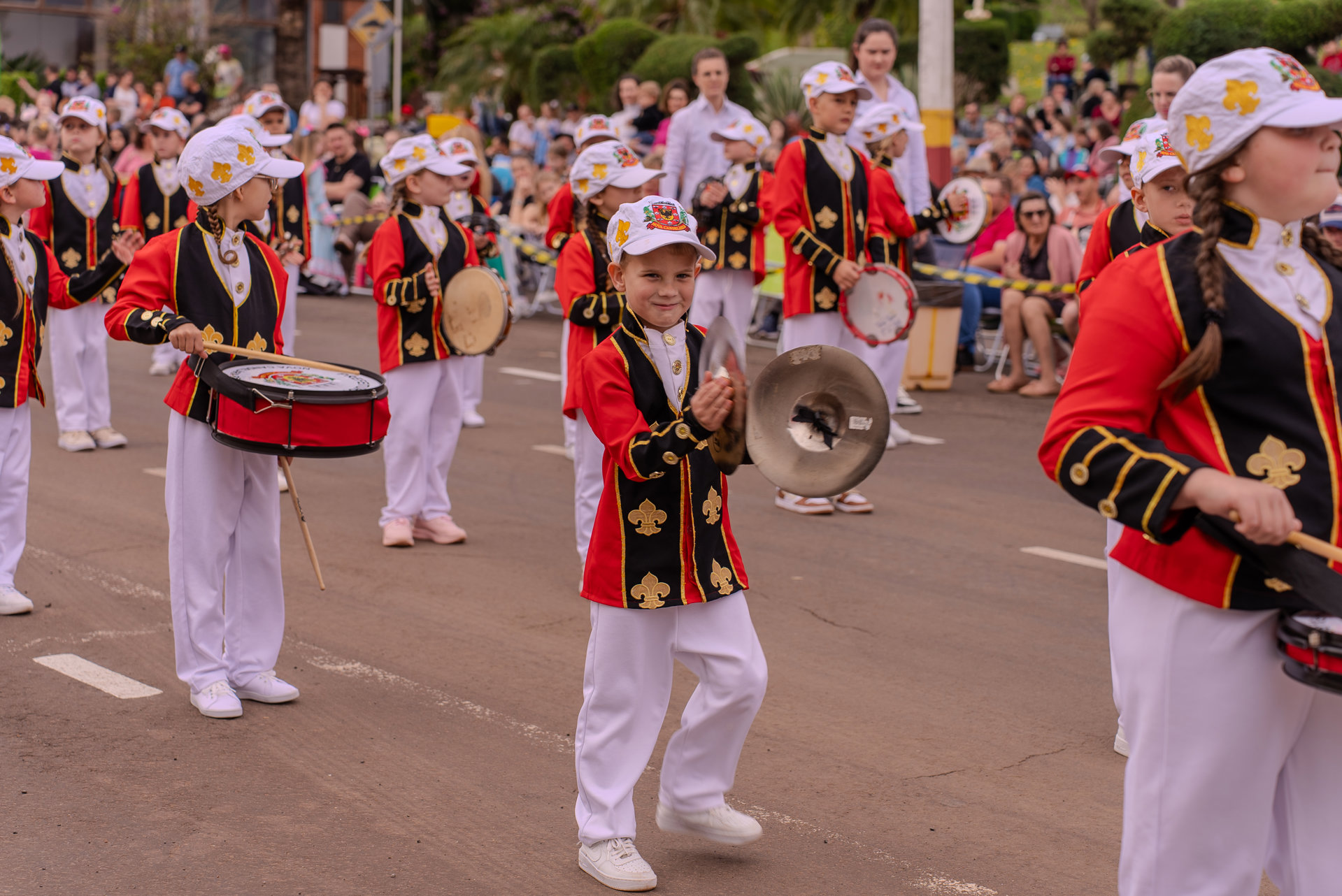 Desfile Cívico-Tradicionalista 20.09.2025