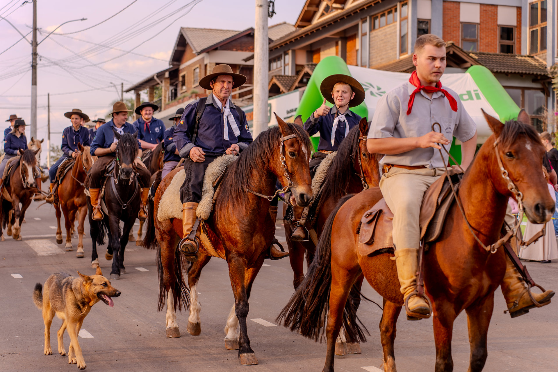 Desfile Cívico-Tradicionalista 20.09.2025