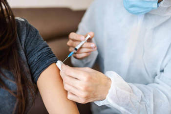 <p>Nova Candel&aacute;ria inicia campanha de vacina&ccedil;&atilde;o contra a Influenza nesta quinta-feira</p>