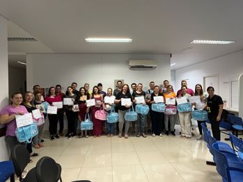 <p><strong>Encontro de Encerramento do Grupo de Gestantes celebra cuidados com a sa&uacute;de e entrega de lembran&ccedil;as especiais</strong></p>