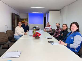 <p><strong>Setor Cultural de Nova Candel&aacute;ria realiza reuni&atilde;o para alinhar projetos da Lei Paulo Gustavo e discutir a&ccedil;&otilde;es da Aldir Blanc 2025</strong></p>