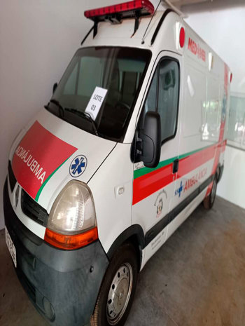 <p><strong>Prefeitura de Nova Candel&aacute;ria anuncia leil&atilde;o administrativo</strong></p>