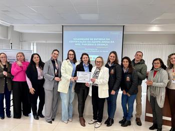 <p><strong>Secretaria da Sa&uacute;de de Nova Candel&aacute;ria recebe certifica&ccedil;&atilde;o estadual e importantes investimentos para a sa&uacute;de</strong></p>