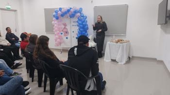 <p><strong>Grupo de Futuras Mam&atilde;es e Papais tem primeiro encontro com foco no aleitamento materno</strong></p>