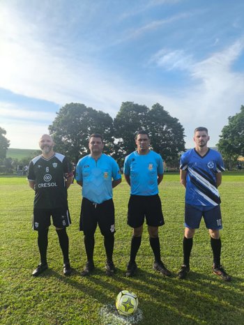 <p style="margin: 0cm;"><strong><span style="font-family: 'Arial',sans-serif; color: black;">Com emo&ccedil;&atilde;o e esp&iacute;rito esportivo, teve in&iacute;cio o 5&ordm; Campeonato Municipal Interiorano de Futebol em Nova Candel&aacute;ria</span></strong></p>