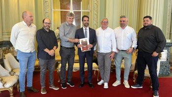 <p><strong>NOVA CANDEL&Aacute;RIA MARCA PRESEN&Ccedil;A EM PORTO ALEGRE COM CONVITES OFICIAIS PARA A 29&ordf; SCHWEINFEST ALIBEM</strong></p>