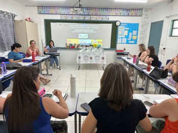 <p>Nova Candel&aacute;ria encerra&nbsp;as Atividades do Programa Compromisso Nacional Crian&ccedil;a Alfabetizada e Alfabetiza&nbsp;Tch&ecirc;</p>