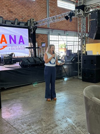 <p style="margin: 0cm;"><strong><span style="font-family: 'Arial',sans-serif; color: black;">27&ordm; Encontro das Mulheres de Nova Candel&aacute;ria transforma tarde em celebra&ccedil;&atilde;o de conhecimento e bem-estar</span></strong></p>