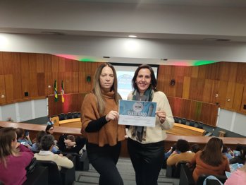<strong>Nova Candel&aacute;ria conquista Selo Prata e reafirma compromisso com a vida</strong>