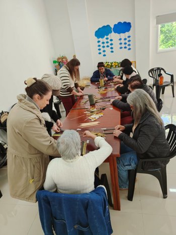 <strong>Curso de Macram&eacute; promove bem-estar, concentra&ccedil;&atilde;o e aprendizado para mulheres da comunidade</strong>