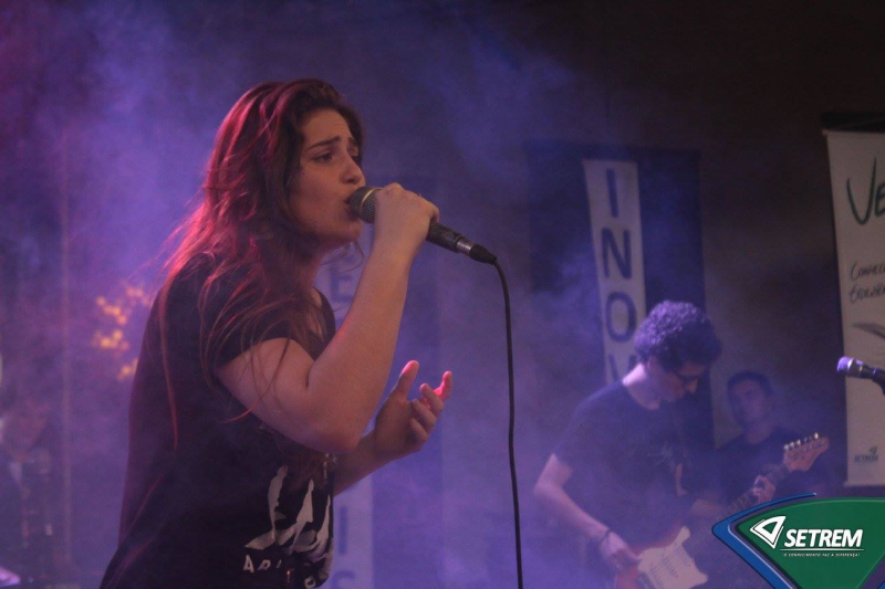 Banda Sociedade Anônima se apresentou no Festival de Música da SETREM