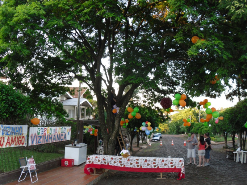 7. Boa Vizinhança|2011