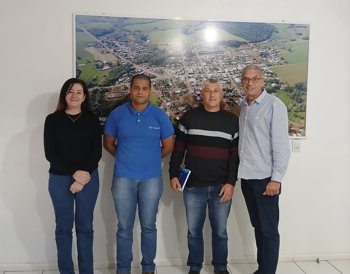 Administra&ccedil;&atilde;o Municipal promove reuni&atilde;o com a AGEA para alinhar a&ccedil;&otilde;es e orientar a popula&ccedil;&atilde;o