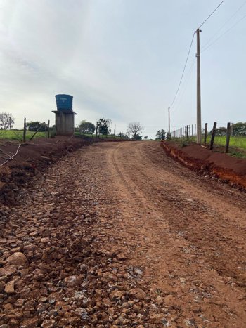 Secretaria de Obras realiza melhorias em estradas do interior de Braga