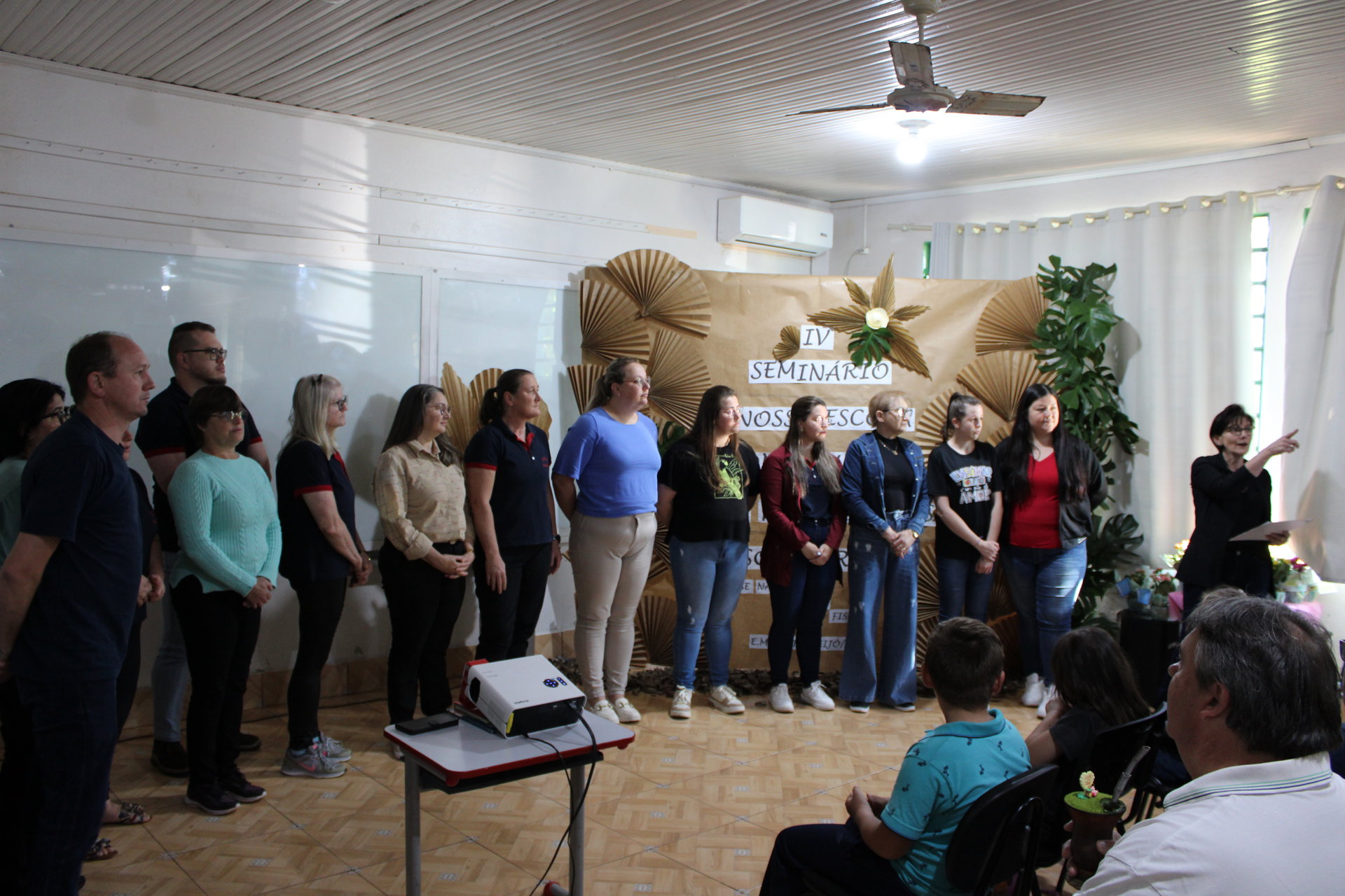 IV SEMINÁRIO DA E.M.E.F. PADRE FEIJÓ